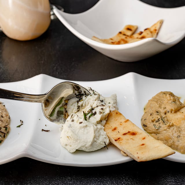 Spreads Trio Sampler.