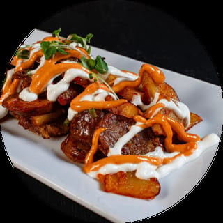 Patatas Bravas con Chorizo